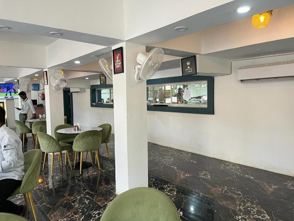 Hotel Eco Park Rewa Kültér fotó